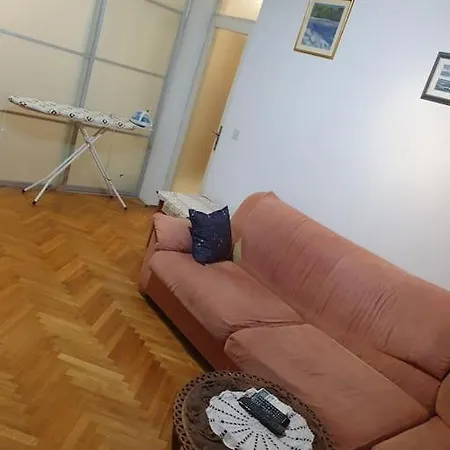 Apartment Apartman Poljud *