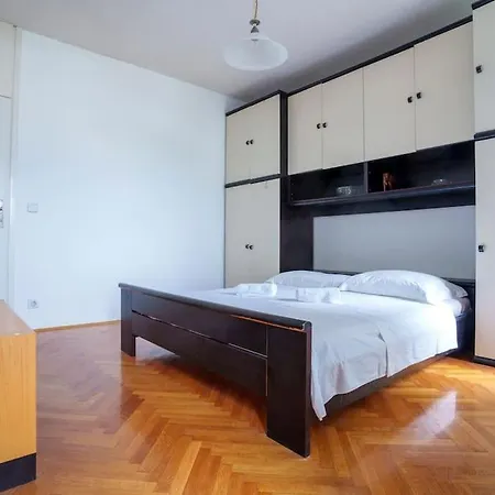 Διαμέρισμα Apartman Poljud *