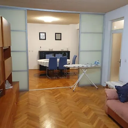 Apartman Poljud Apartment *